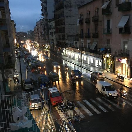 Na tazzulel e cafe Bed & Breakfast Napoli Exterior foto